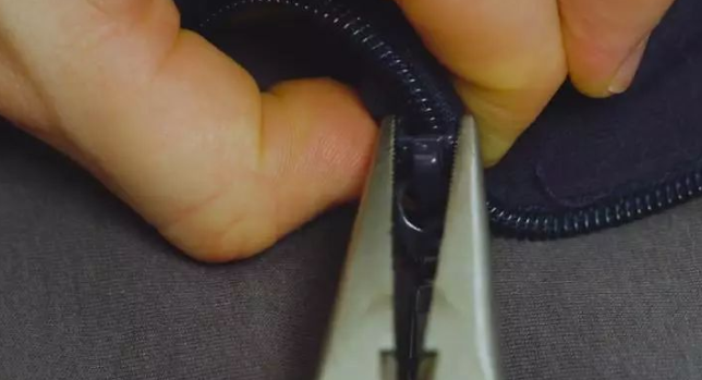 Tips to Fix a Broken Zipper