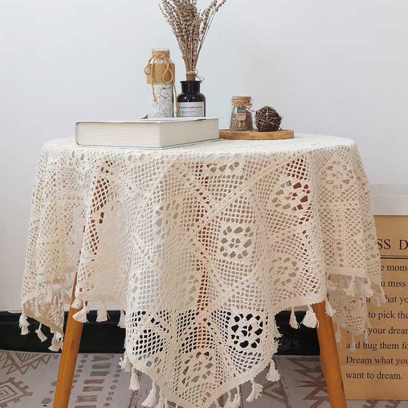 lace trimmed tablecloth 04